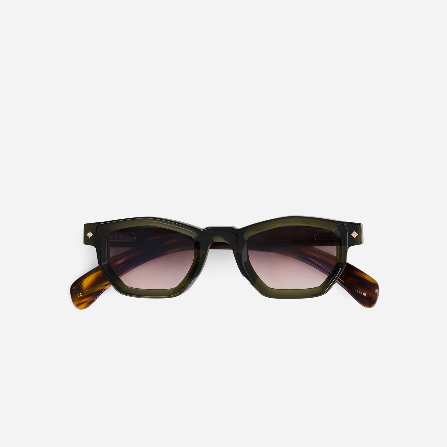 La Superba VI-1 sunglasses feature a striking green and tortoise frame.